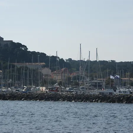 Des Glycines 3* Porquerolles