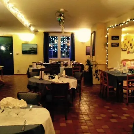 Des Glycines Hotel