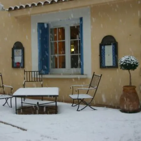 Hotel Des Glycines 3*