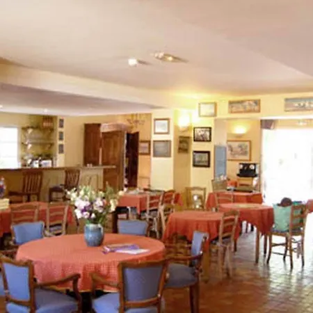 Des Glycines Porquerolles