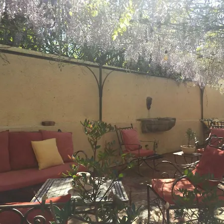 Des Glycines 3* ポルクロール