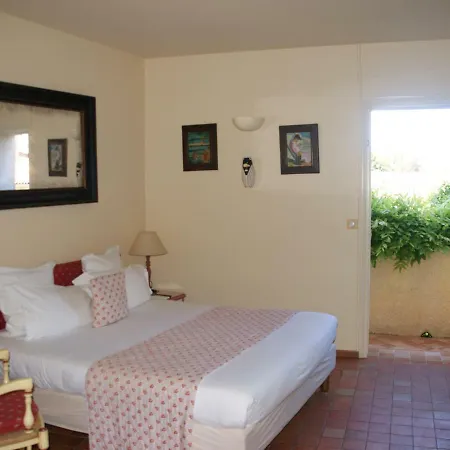 Hotel Des Glycines 3*